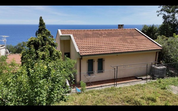 casa indipendente in vendita a Bergeggi