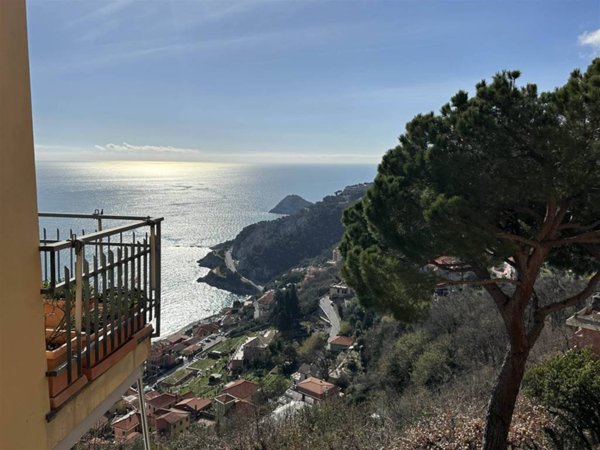 appartamento in vendita a Bergeggi in zona Torre del mare
