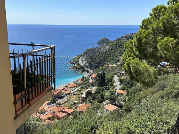 appartamento in vendita a Bergeggi in zona Torre del mare