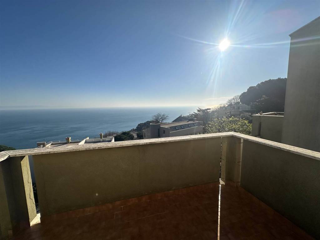 appartamento in vendita a Bergeggi in zona Torre del mare