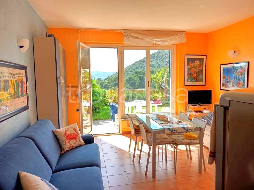 appartamento in vendita a Bergeggi in zona Torre del mare