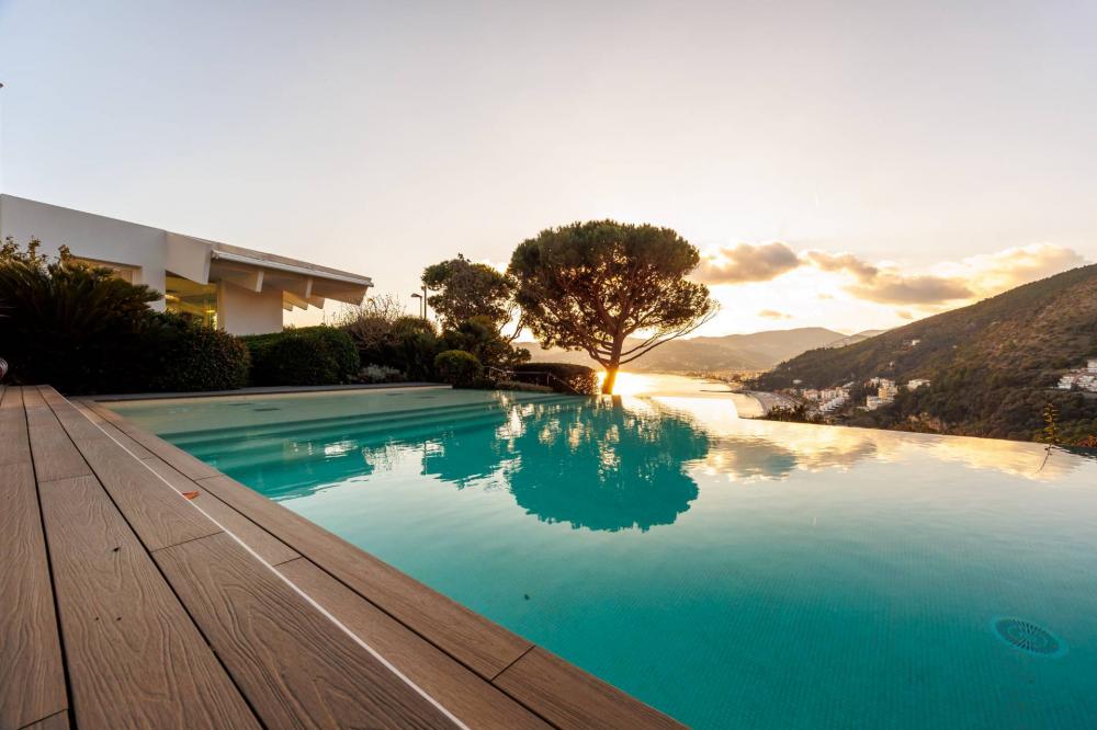casa indipendente in vendita a Bergeggi in zona Torre del mare