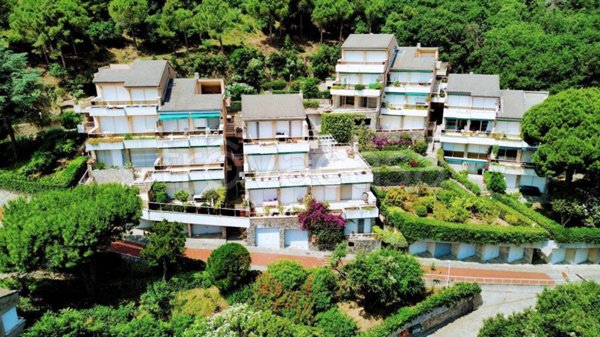 appartamento in vendita a Bergeggi in zona Torre del mare
