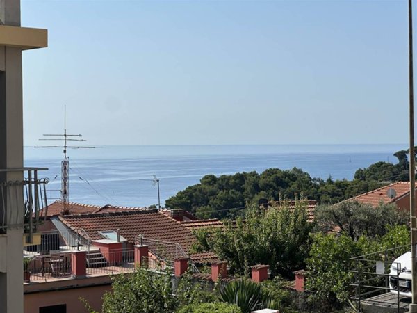 appartamento in vendita a Bergeggi in zona Torre del mare