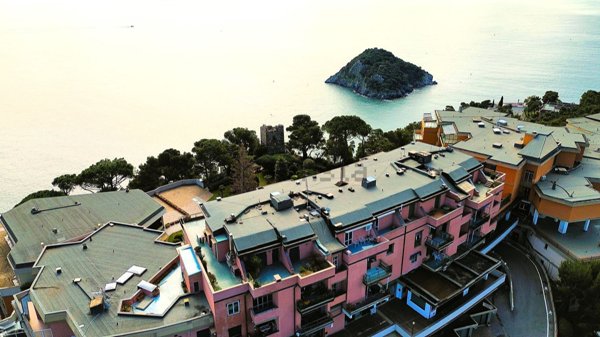 appartamento in vendita a Bergeggi in zona Torre del mare