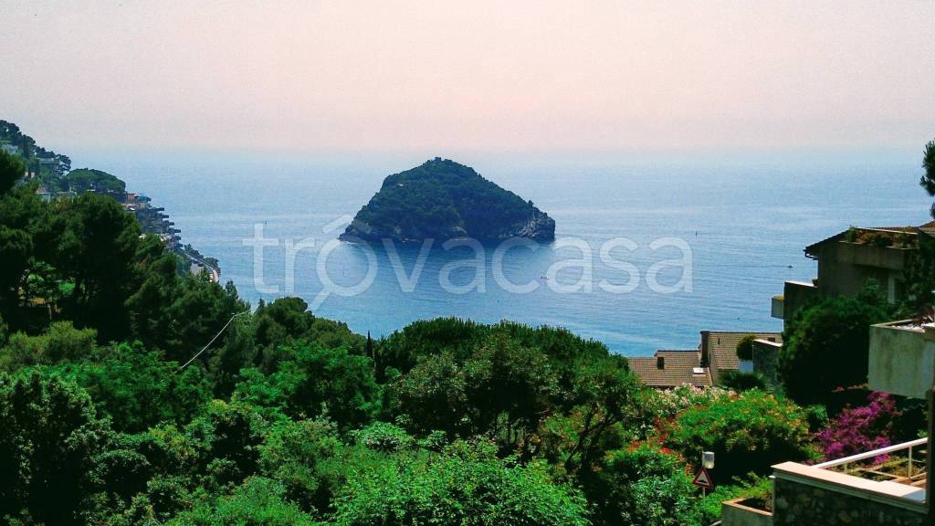 appartamento in vendita a Bergeggi in zona Torre del mare