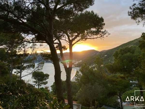 appartamento in vendita a Bergeggi in zona Torre del mare
