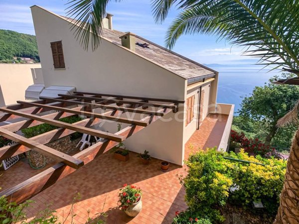 appartamento in vendita a Bergeggi in zona Torre del mare