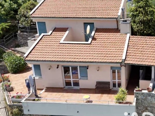 casa indipendente in vendita a Bergeggi