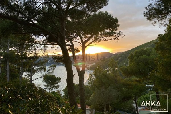 appartamento in vendita a Bergeggi in zona Torre del mare