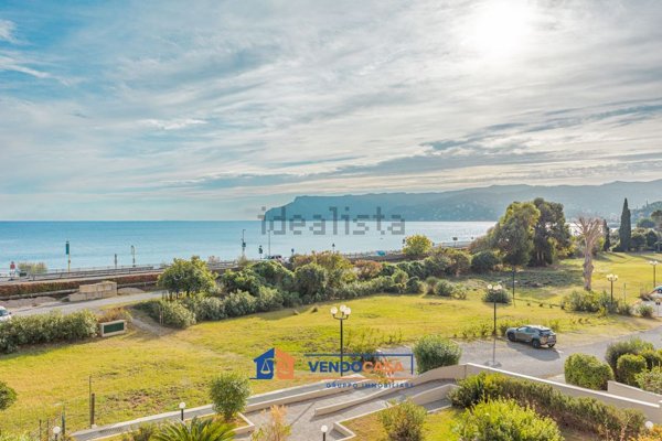 appartamento in vendita a Bergeggi in zona Torre del mare