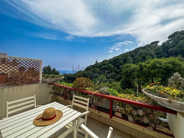 appartamento in vendita a Bergeggi in zona Torre del mare