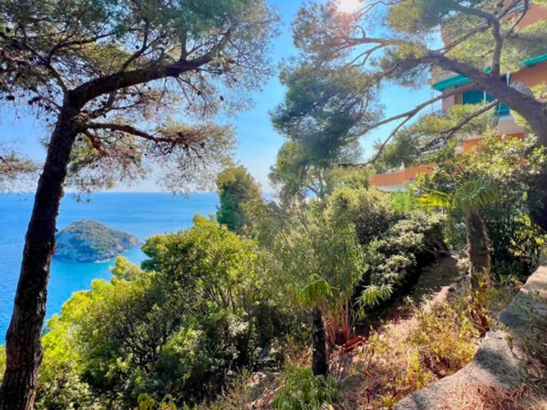 appartamento in vendita a Bergeggi in zona Torre del mare