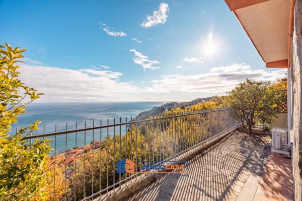 appartamento in vendita a Bergeggi in zona Torre del mare