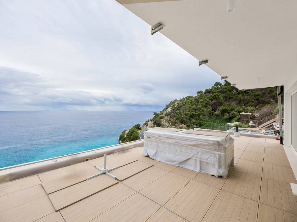 casa indipendente in vendita a Bergeggi