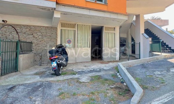 locale di sgombero in vendita a Bergeggi in zona Torre del mare