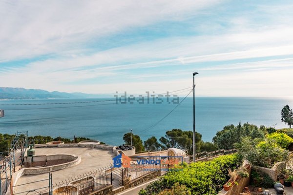 appartamento in vendita a Bergeggi in zona Torre del mare