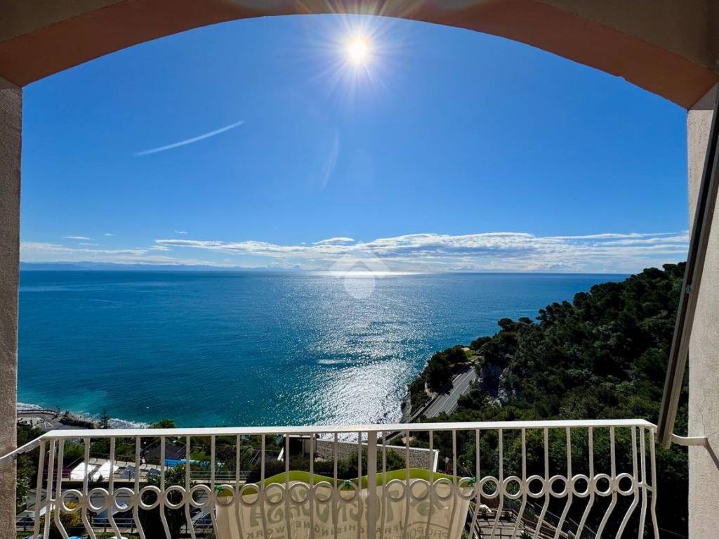 appartamento in vendita a Bergeggi in zona Torre del mare