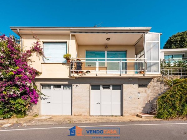 casa indipendente in vendita a Bergeggi in zona Torre del mare