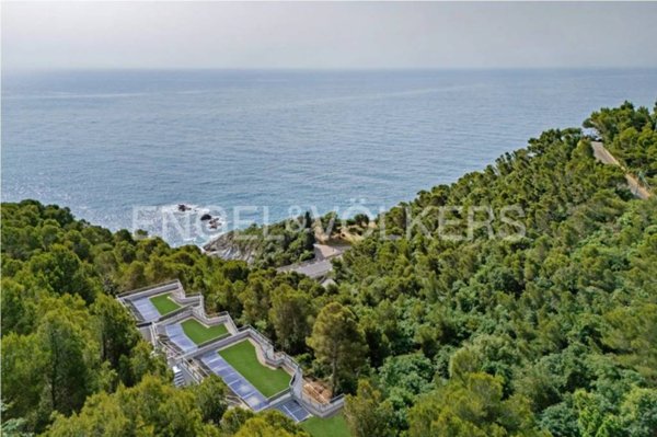 casa indipendente in vendita a Bergeggi in zona Torre del mare