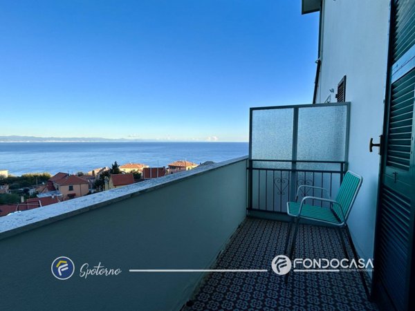 appartamento in vendita a Bergeggi in zona Torre del mare