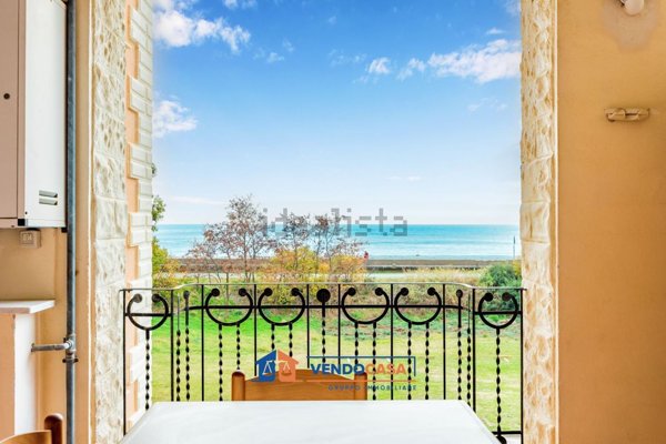 appartamento in vendita a Bergeggi in zona Torre del mare