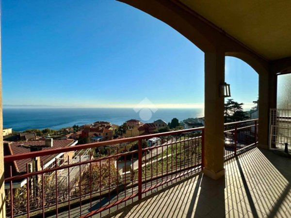 appartamento in vendita a Bergeggi in zona Torre del mare