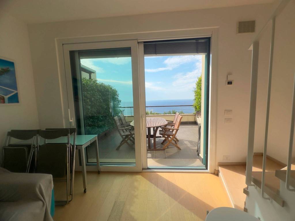 appartamento in vendita a Bergeggi in zona Torre del mare