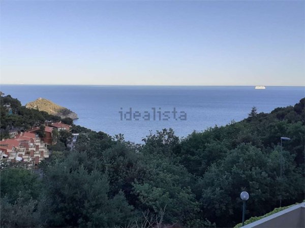 appartamento in vendita a Bergeggi in zona Torre del mare