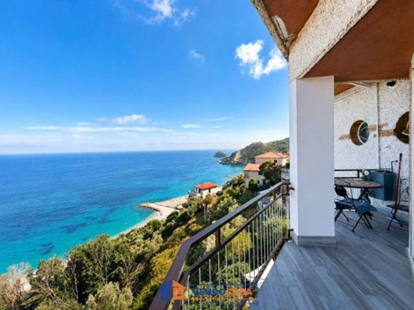 appartamento in vendita a Bergeggi in zona Torre del mare
