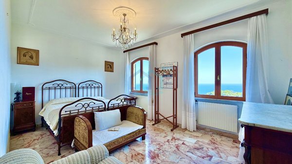 casa indipendente in vendita a Bergeggi in zona Torre del mare