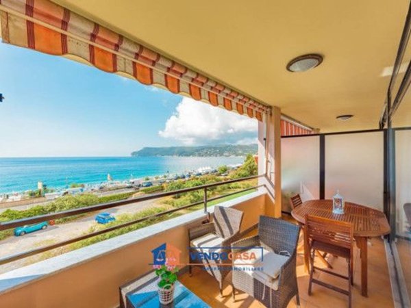 appartamento in vendita a Bergeggi in zona Torre del mare