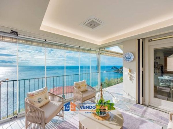 casa indipendente in vendita a Bergeggi in zona Torre del mare