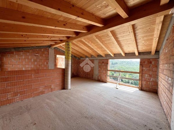 casa indipendente in vendita a Boissano