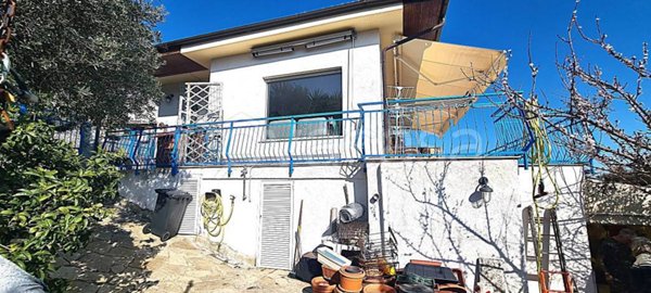 casa indipendente in vendita a Boissano