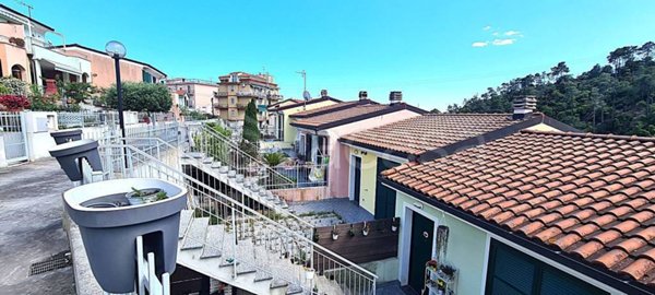 casa indipendente in vendita a Boissano
