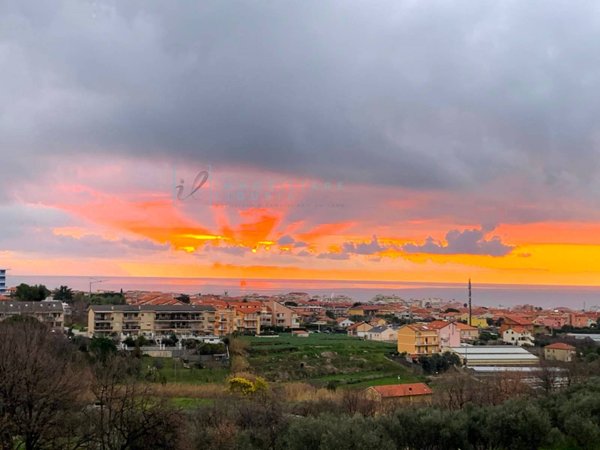 casa indipendente in vendita a Boissano