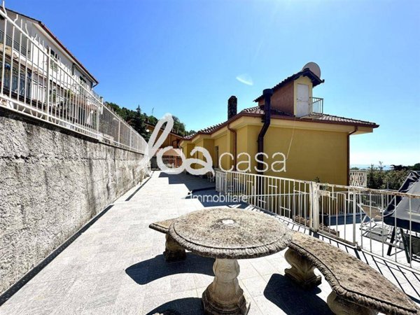 casa indipendente in vendita a Boissano