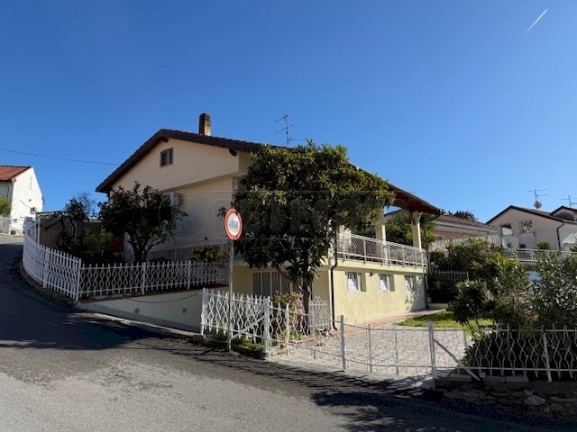 casa indipendente in vendita a Boissano
