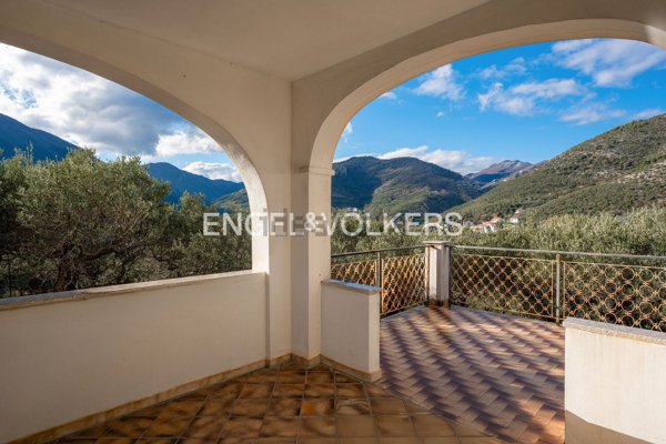 casa indipendente in vendita a Boissano