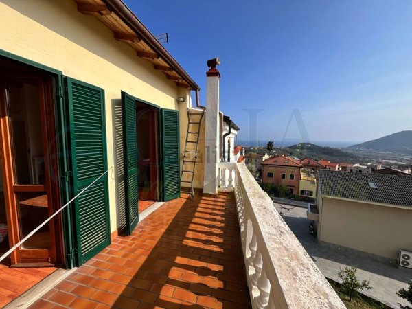 casa indipendente in vendita a Boissano