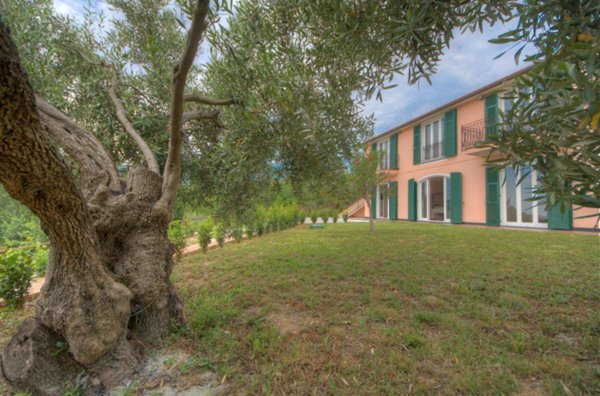 casa indipendente in vendita a Boissano