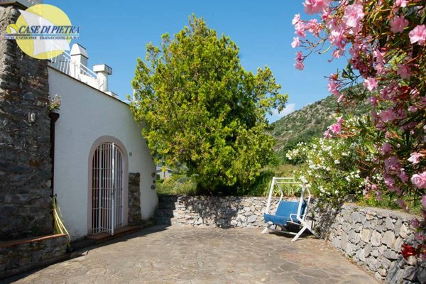 casa indipendente in vendita a Boissano