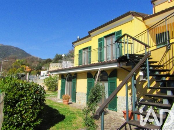 casa indipendente in vendita a Boissano