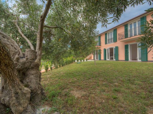 casa indipendente in vendita a Boissano