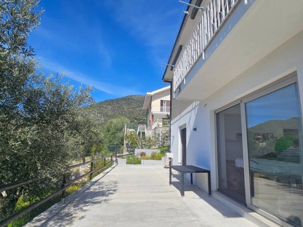 casa indipendente in vendita a Boissano