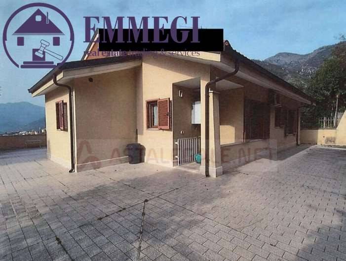 casa indipendente in vendita a Boissano
