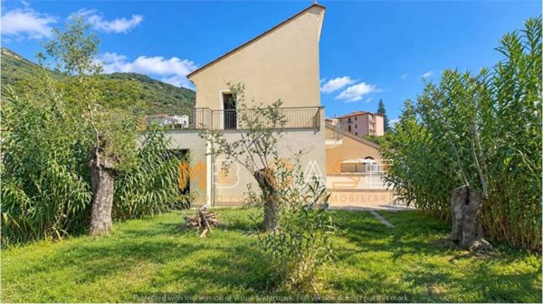 casa indipendente in vendita a Boissano