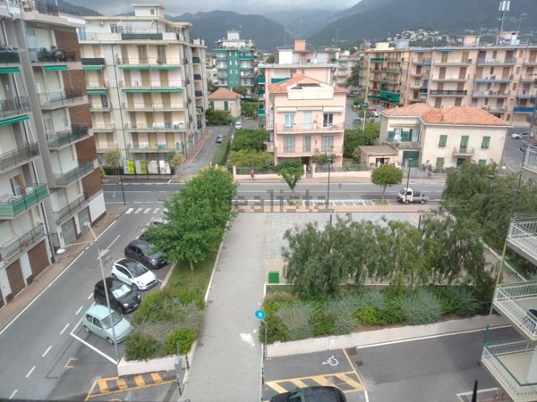 appartamento in vendita a Borghetto Santo Spirito