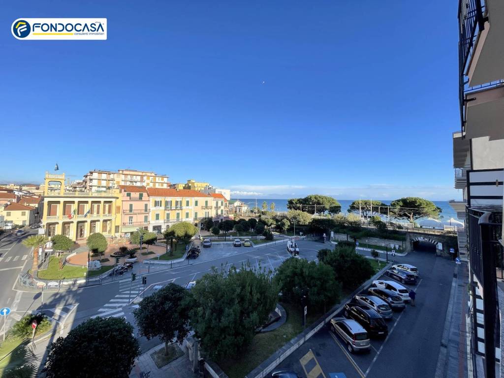 appartamento in vendita a Borghetto Santo Spirito